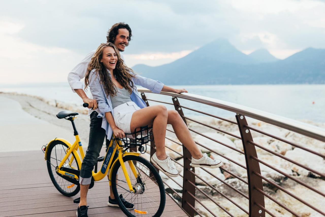 Hotel Orione - Lake Front Hotel Brenzone sul Garda Ngoại thất bức ảnh