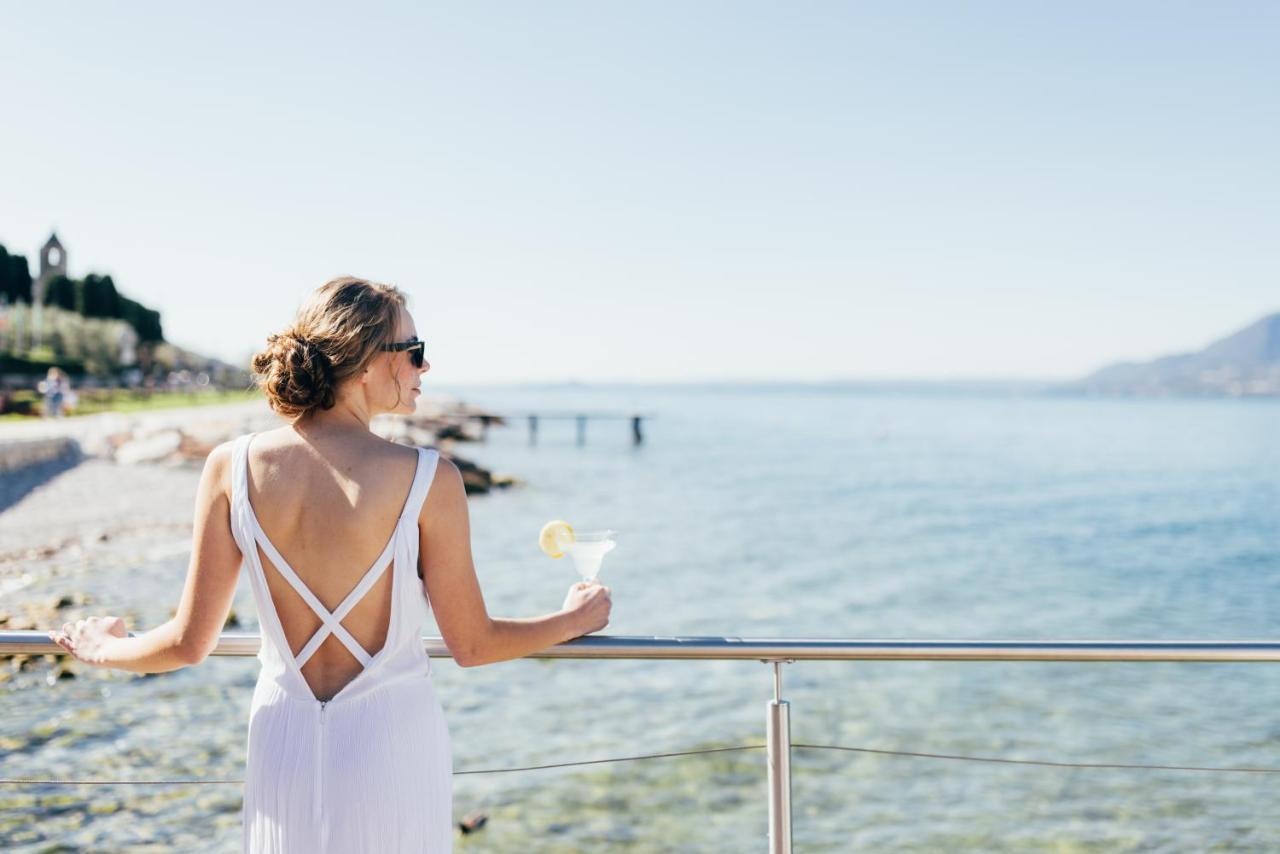 Hotel Orione - Lake Front Hotel Brenzone sul Garda Ngoại thất bức ảnh