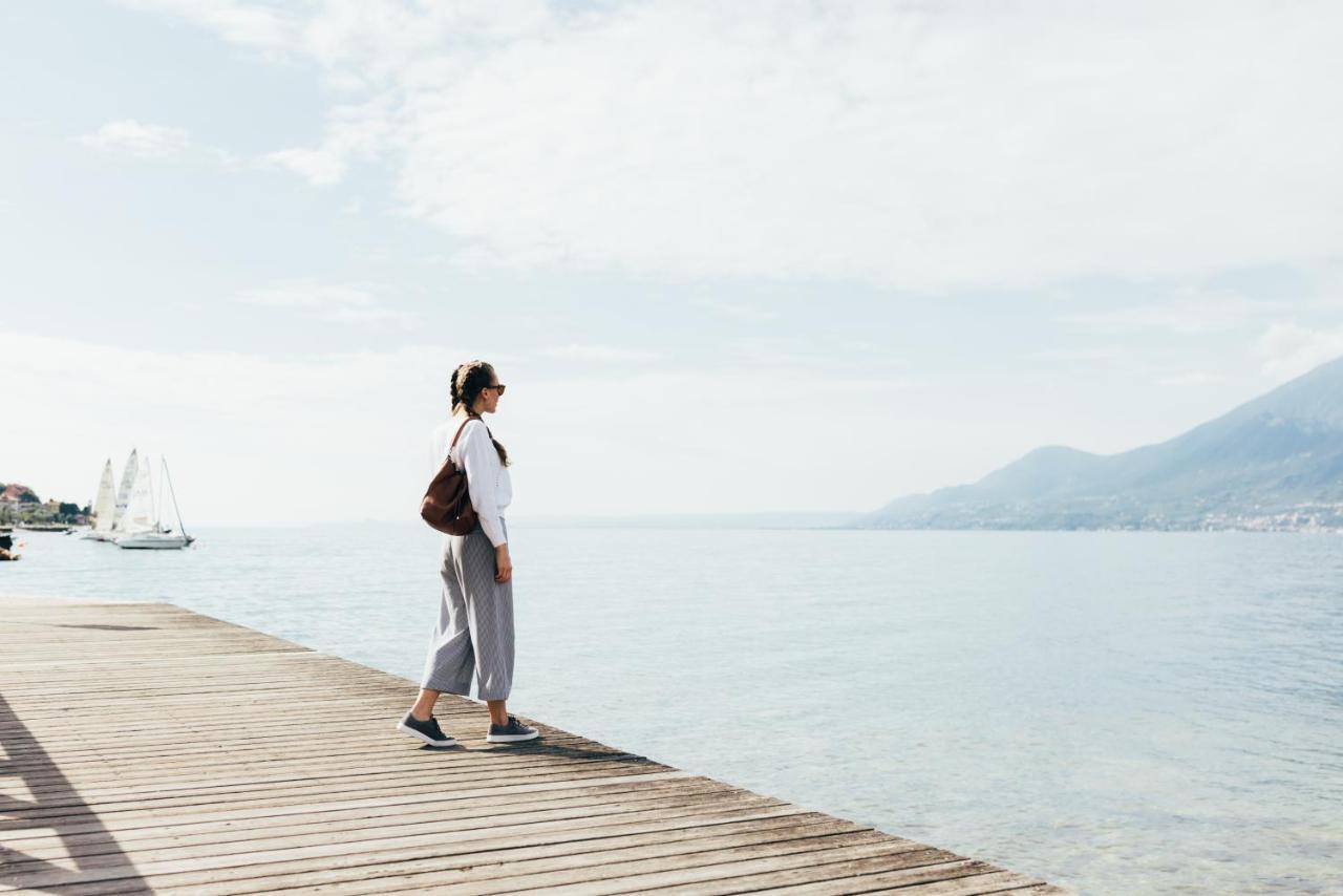 Hotel Orione - Lake Front Hotel Brenzone sul Garda Ngoại thất bức ảnh