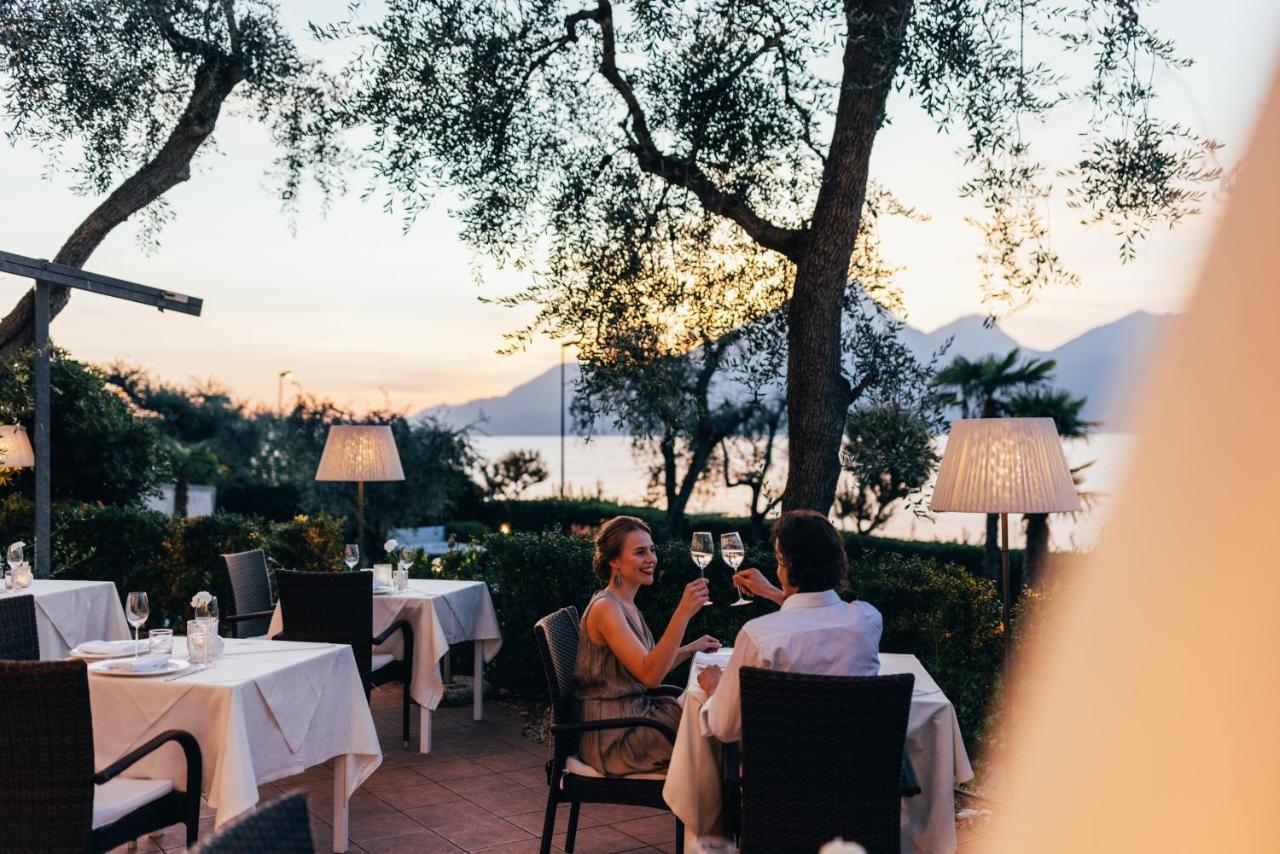 Hotel Orione - Lake Front Hotel Brenzone sul Garda Ngoại thất bức ảnh