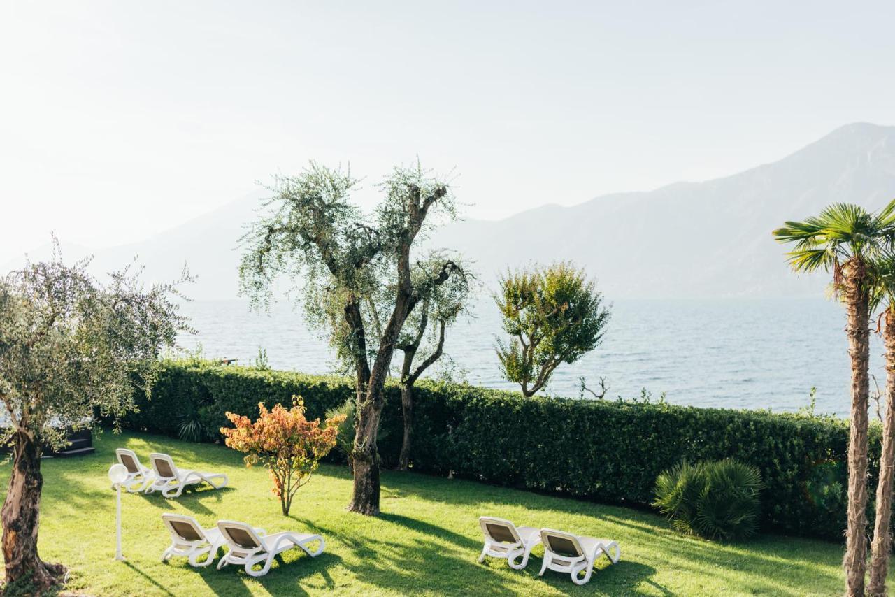 Hotel Orione - Lake Front Hotel Brenzone sul Garda Ngoại thất bức ảnh