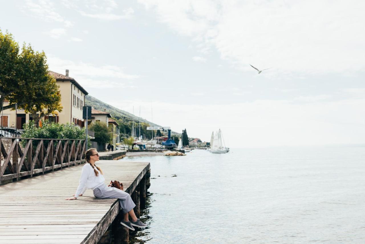Hotel Orione - Lake Front Hotel Brenzone sul Garda Ngoại thất bức ảnh