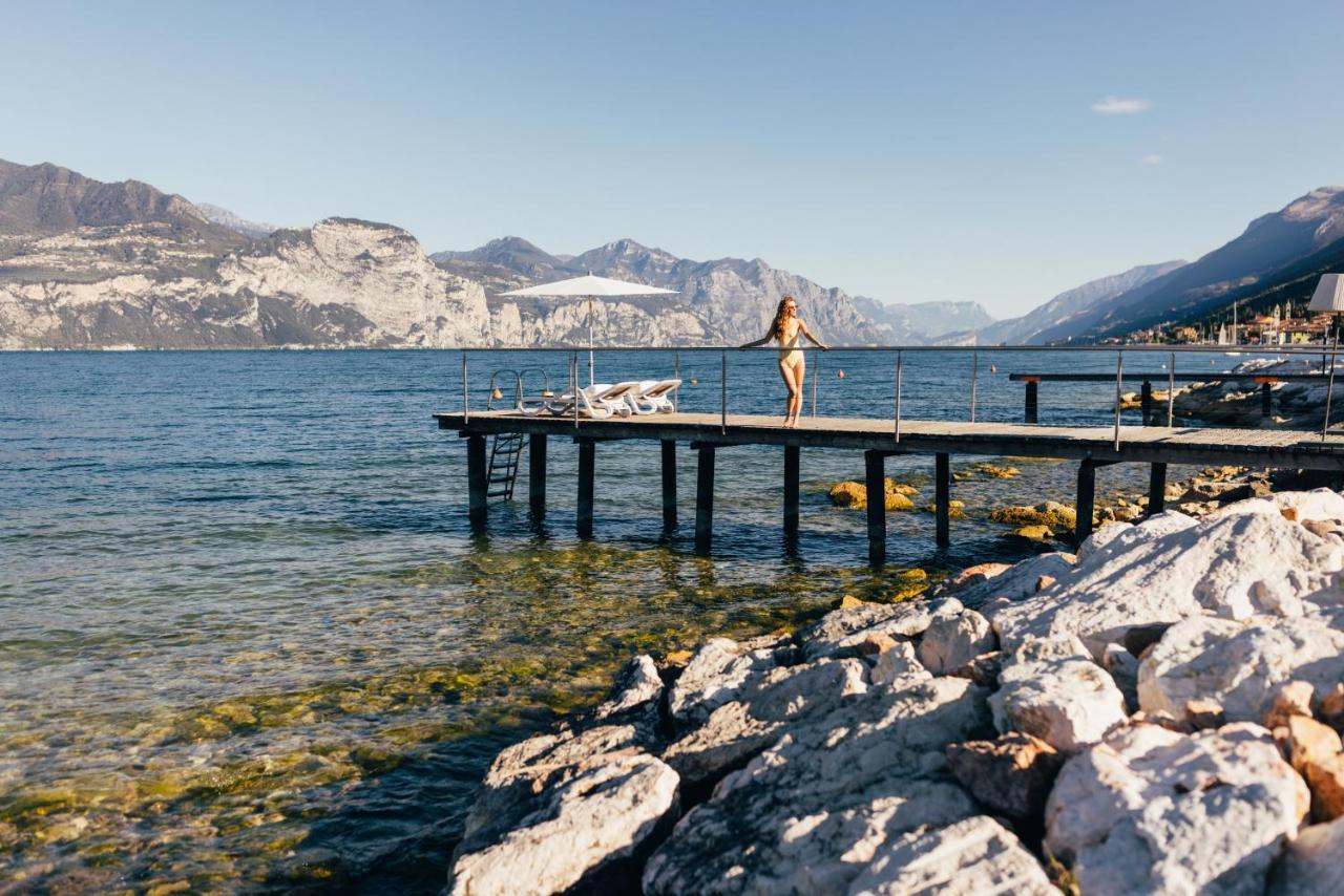 Hotel Orione - Lake Front Hotel Brenzone sul Garda Ngoại thất bức ảnh