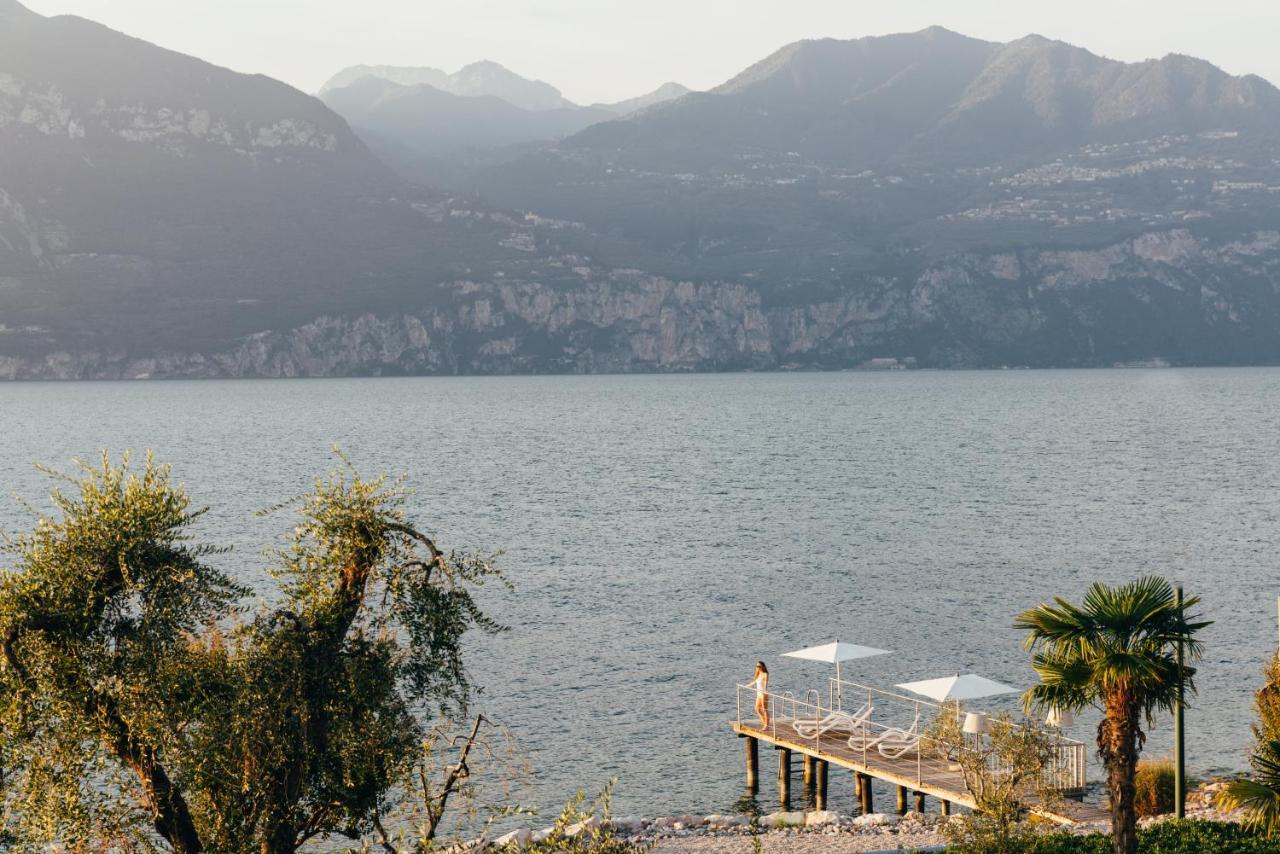 Hotel Orione - Lake Front Hotel Brenzone sul Garda Ngoại thất bức ảnh